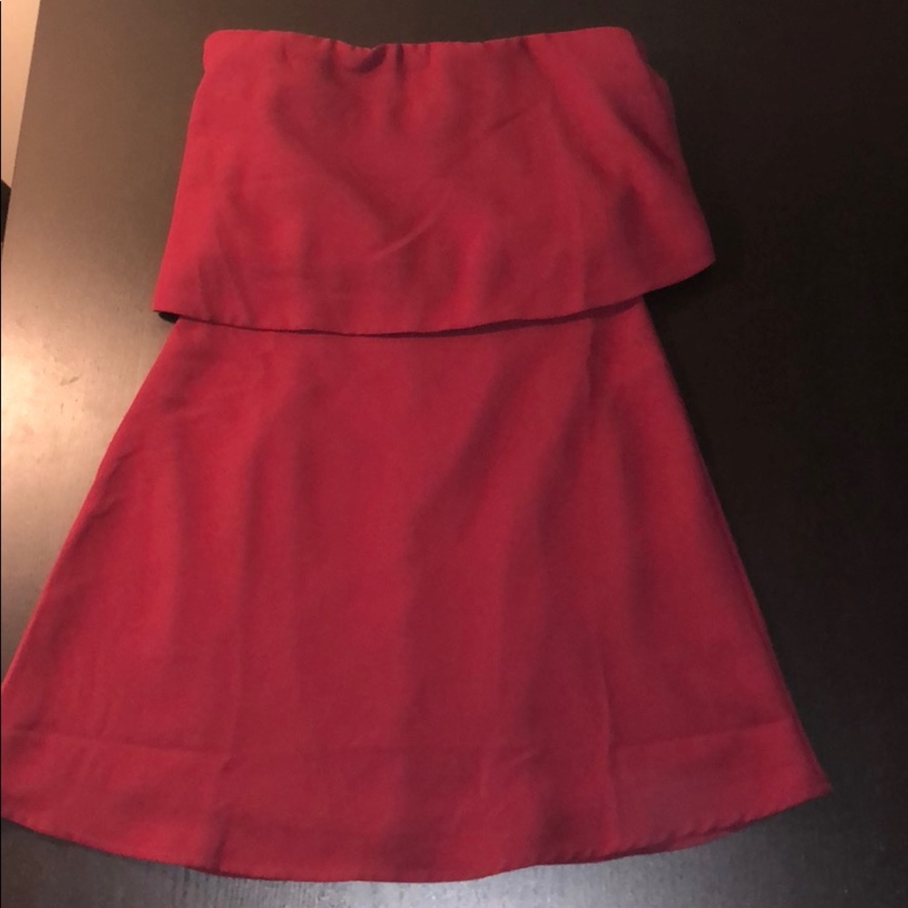Pretty Red Dress (MUST HAVE)